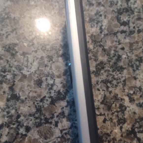 Galaxy A32 5G Designer Silver ShockProof Dog Mom Military Phone Case Like New - Picture 5 of 5